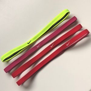 Set of 4 new Nike headbands!!